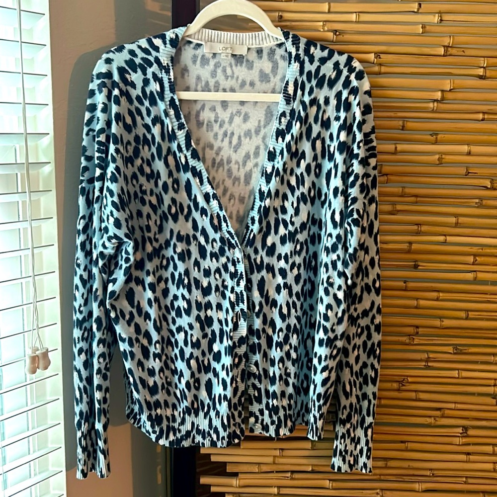 LOFT Cardigan Sweater Women’s Large Leopard Print EUC